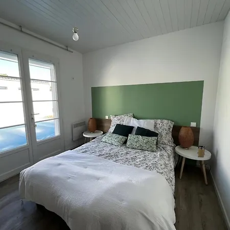 Prázdninový dům Maison 4 Avec Piscine